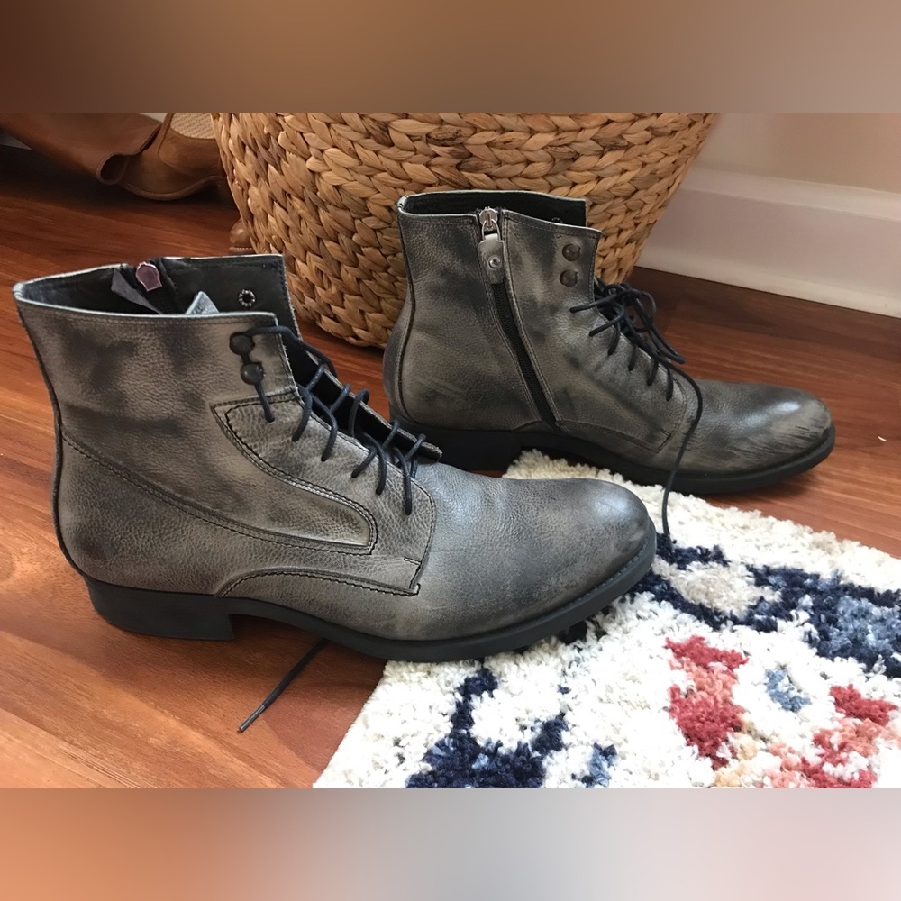 Thompson Men EU 44, US10, 5 boots Made in Italy
